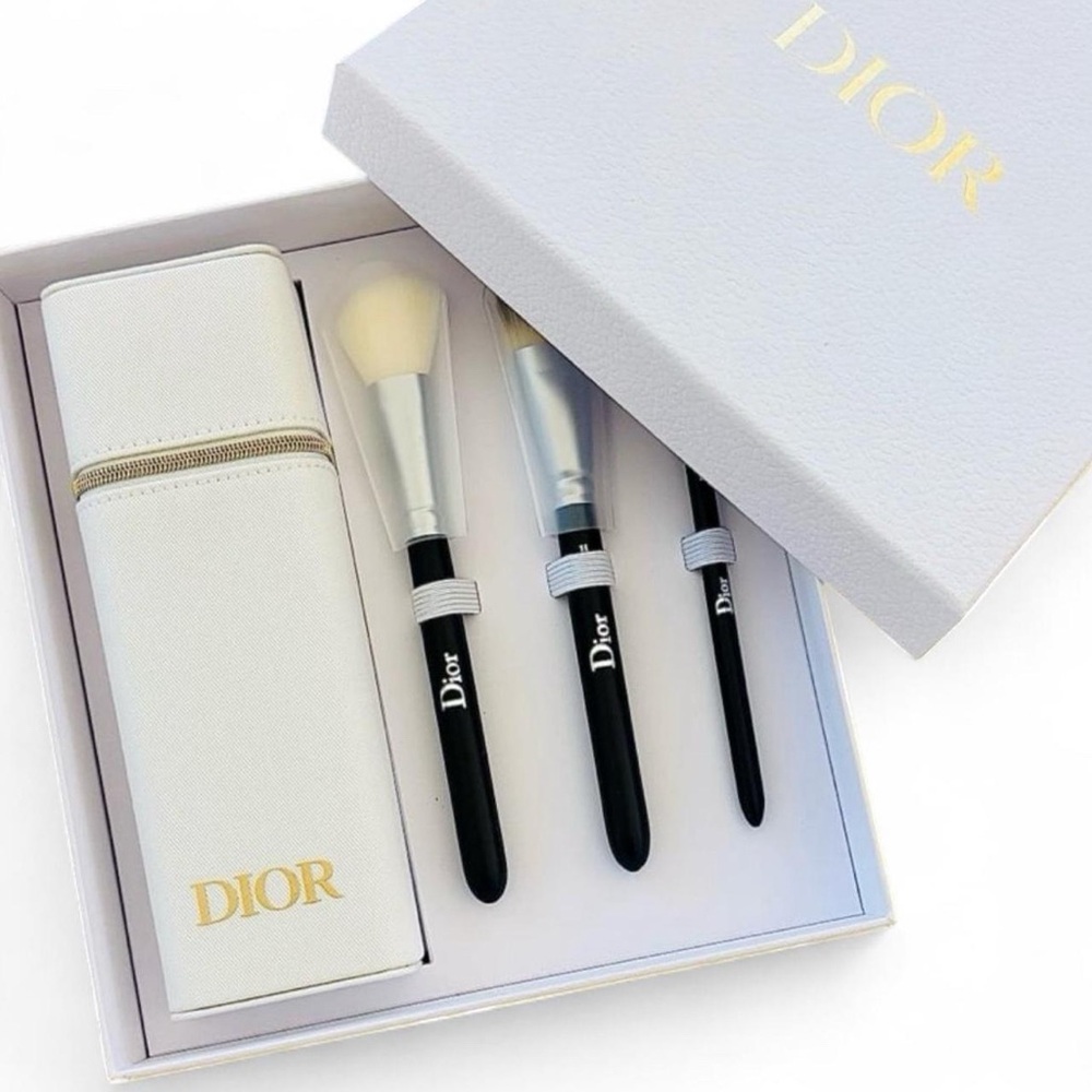 Authentic Sealed Dior Brush Set with Luxe Case